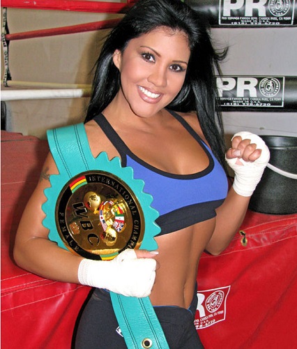 Mia St. John, Boxing -- Muay Thai training camp